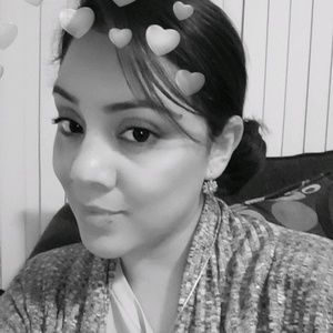 Meet your Posher, Karina